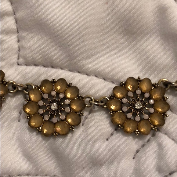 The Limited Floral Gold Necklace - Picture 2 of 3